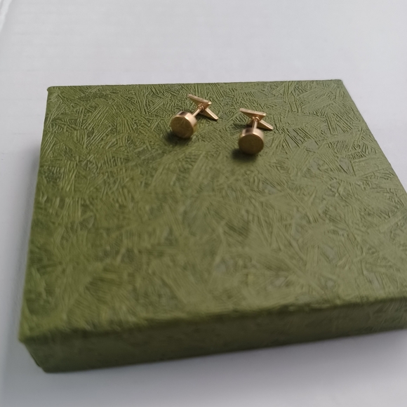 Mjust Lightning Stud Titanium Earrings NEW -Hypoallergenic -Flat Back -Sensitive - Picture 6 of 10